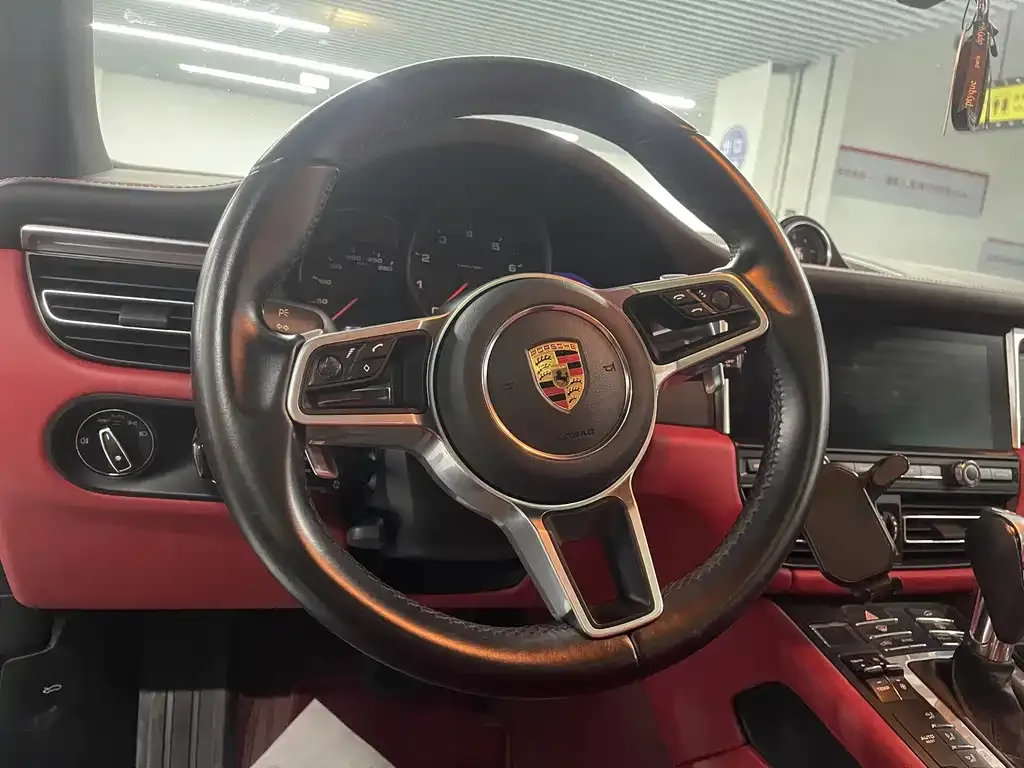Porsche Macan 2021 из CN, фото 9