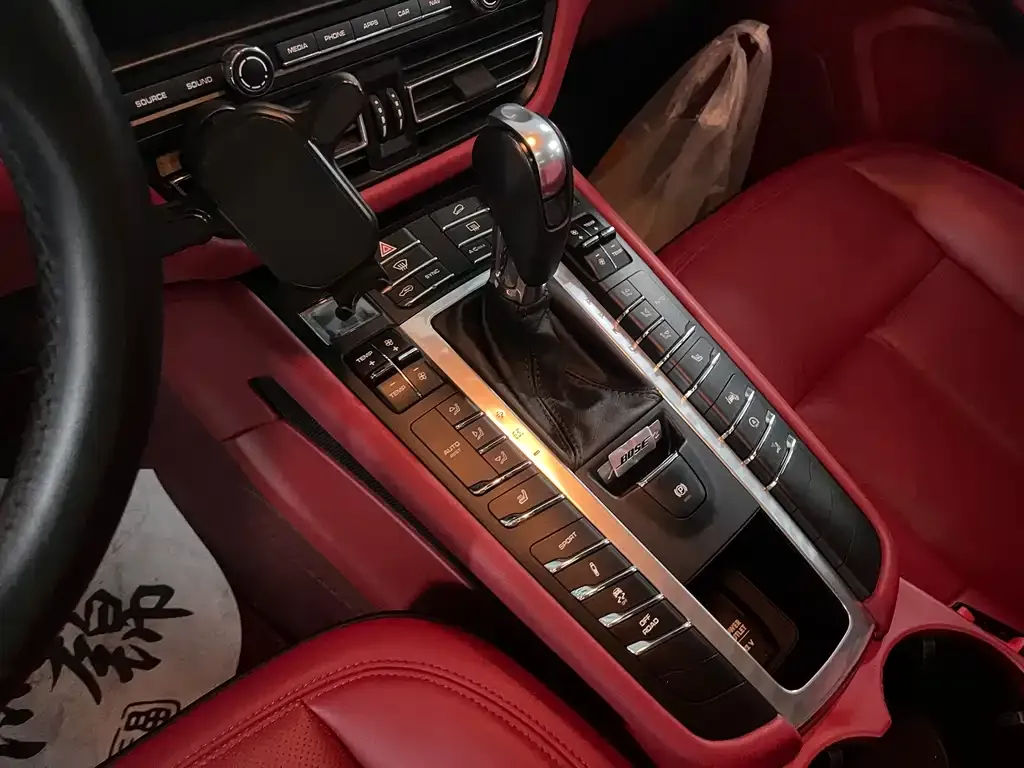 Porsche Macan 2021 из CN, фото 6