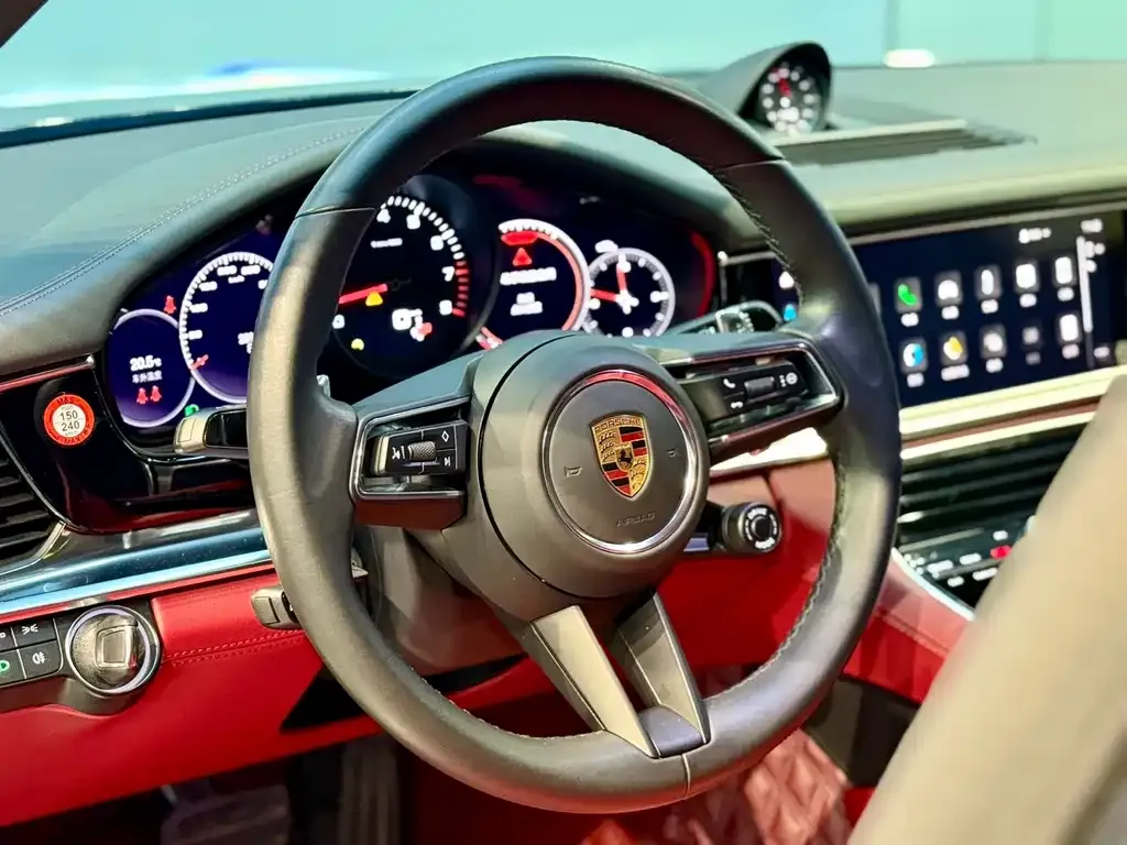 Porsche Panamera — фото 10