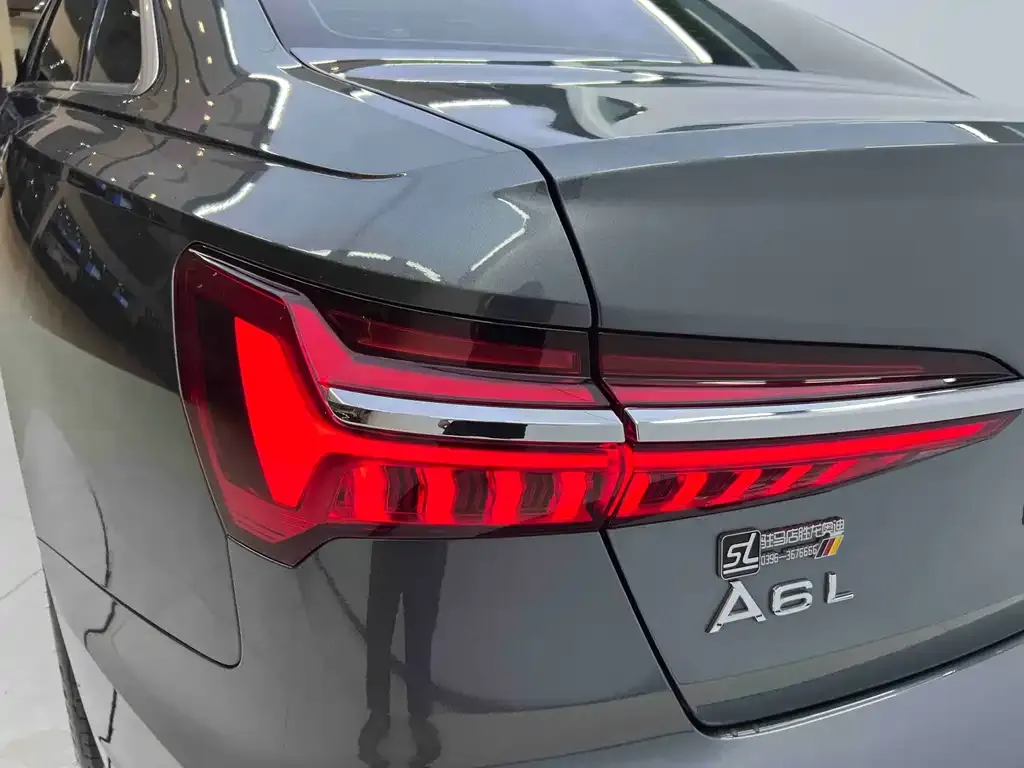 Audi A6L — фото 7