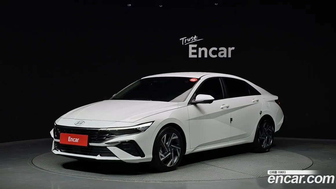 Hyundai AVANTE — фото 1