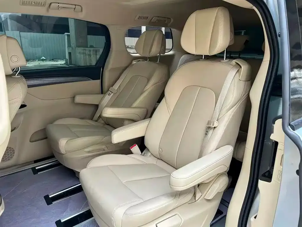 Buick GL8 Hybrid — фото 9