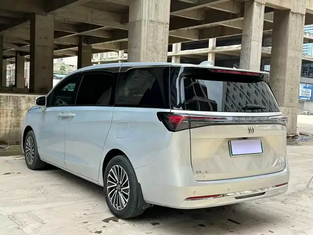 Buick GL8 Hybrid — фото 4