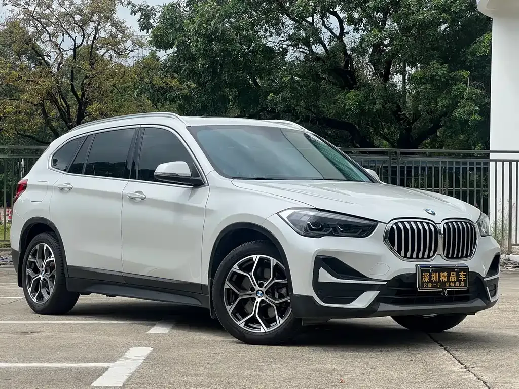 BMW X1 — фото 5