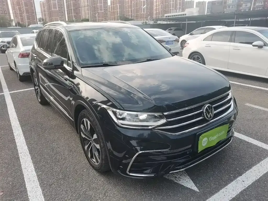 Volkswagen Tiguan L — фото 6