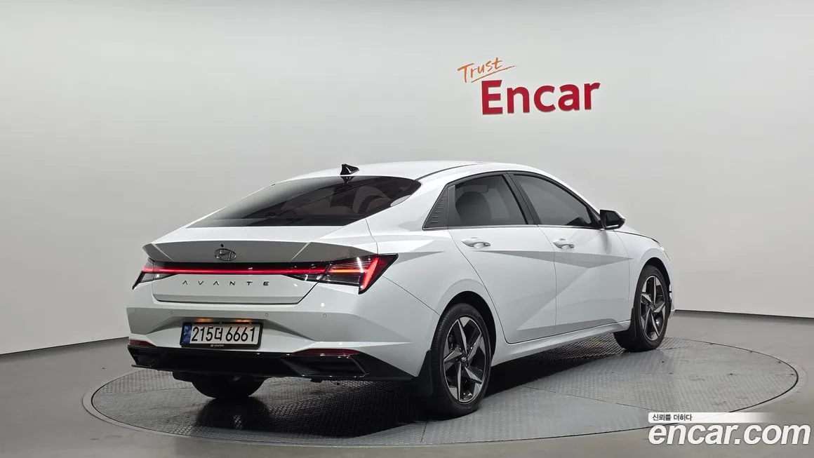 Hyundai AVANTE — фото 2