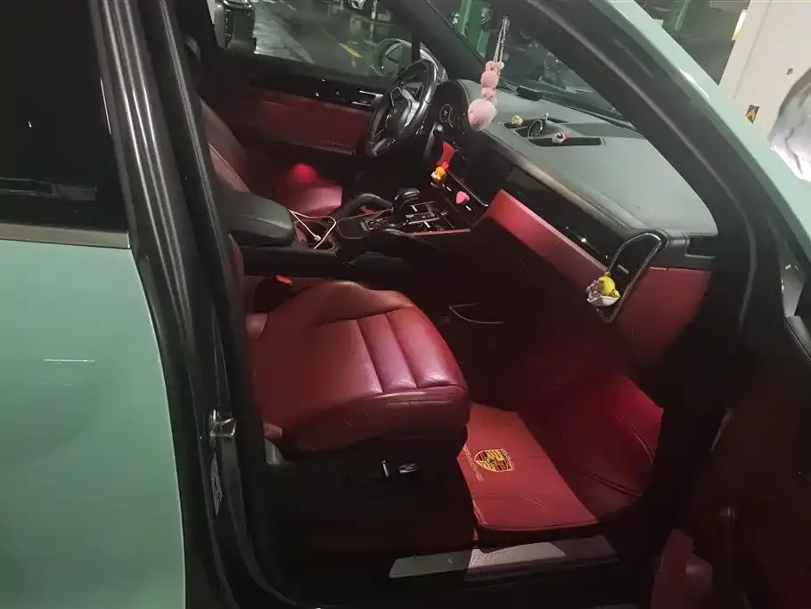 Porsche Cayenne Hybrid 2021 из CN, фото 3