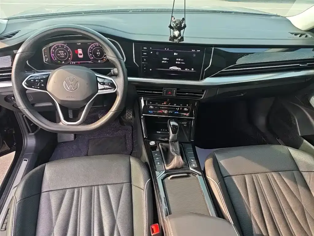 Volkswagen Passat 2022 из CN, фото 10