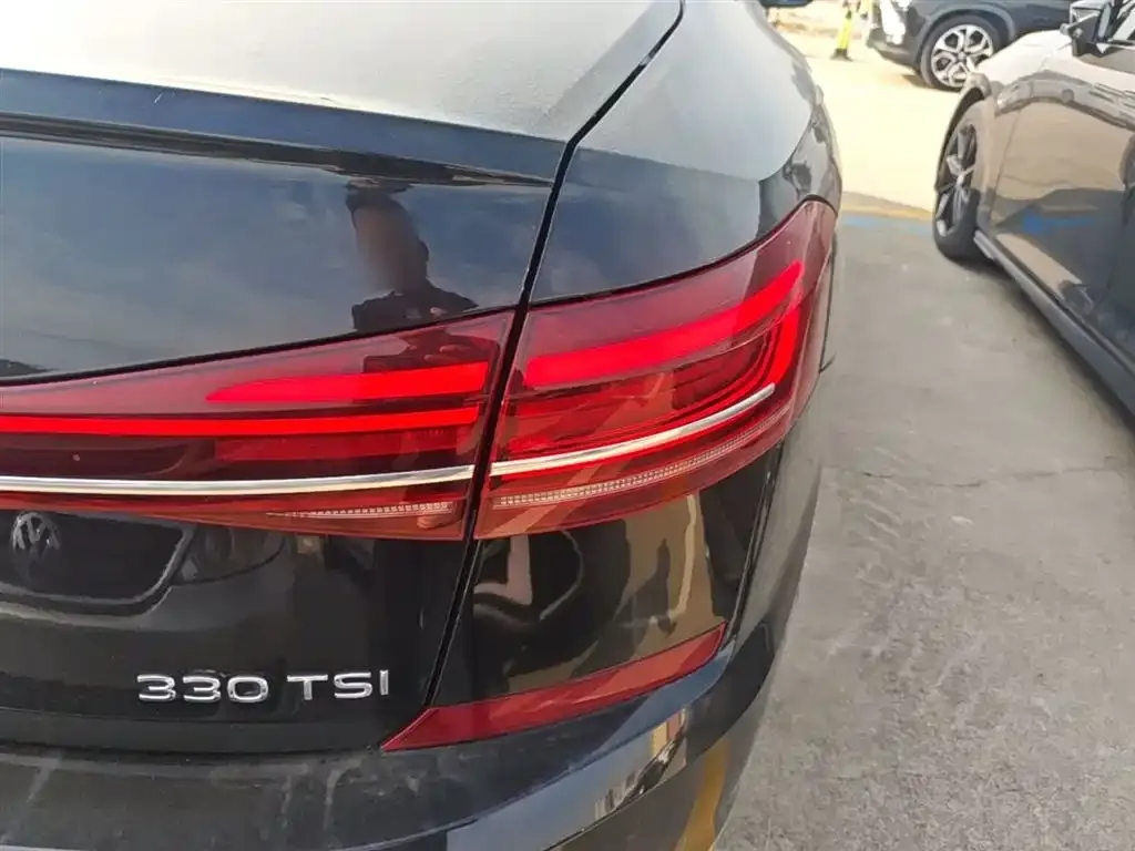 Volkswagen Passat 2022 из CN, фото 5