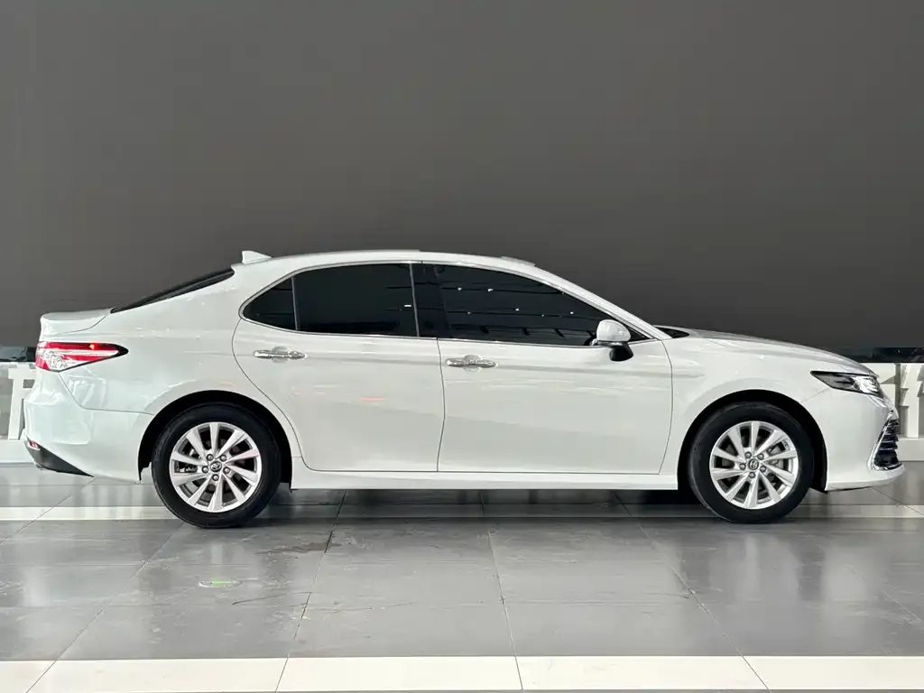 Toyota Camry 2022 из CN, фото 6