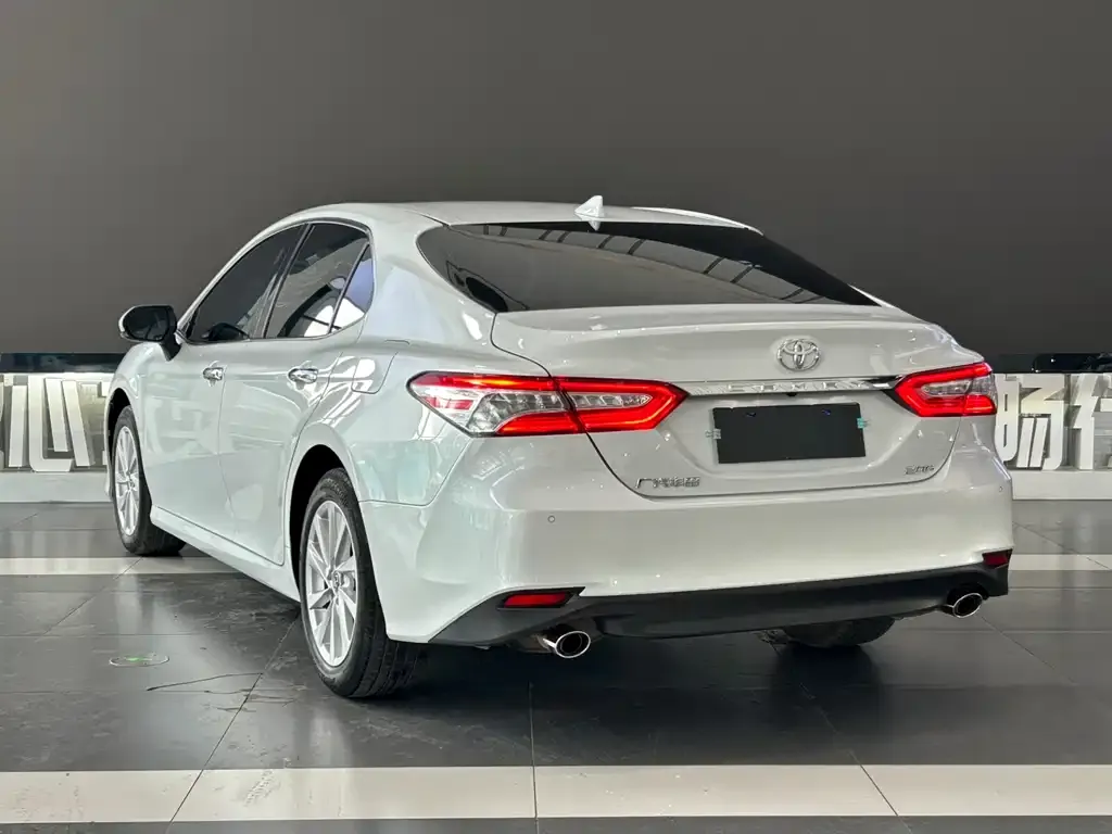 Toyota Camry 2022 из CN, фото 4