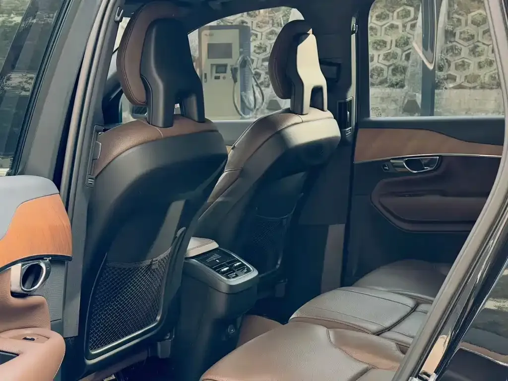 Volvo XC90 2021 из CN, фото 4