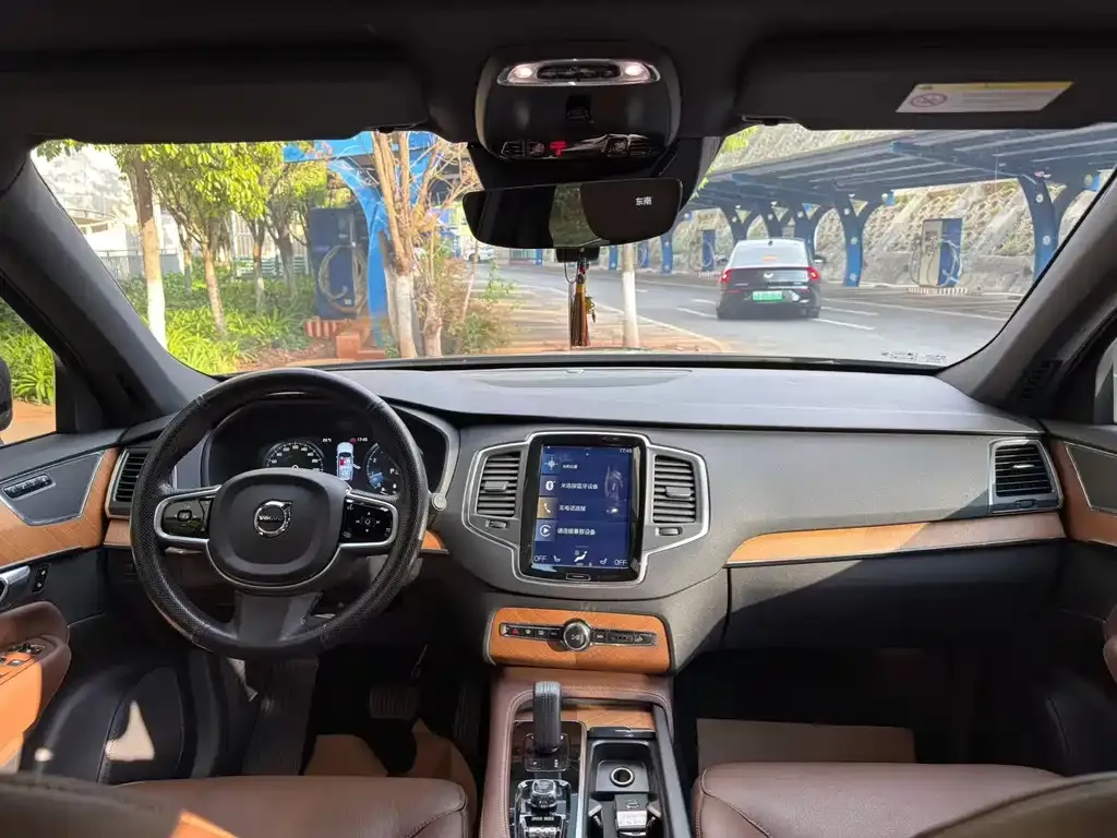Volvo XC90 2021 из CN, фото 7