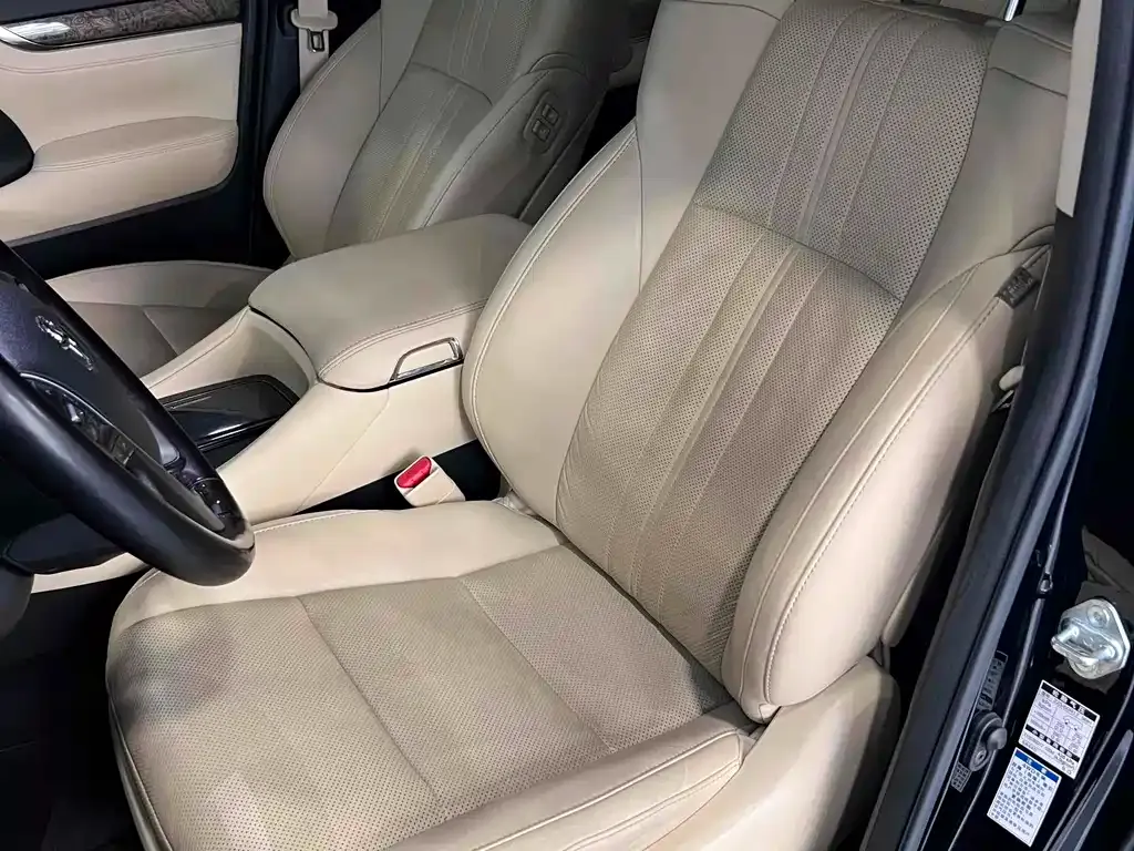 Toyota Alphard 2022 из CN, фото 2
