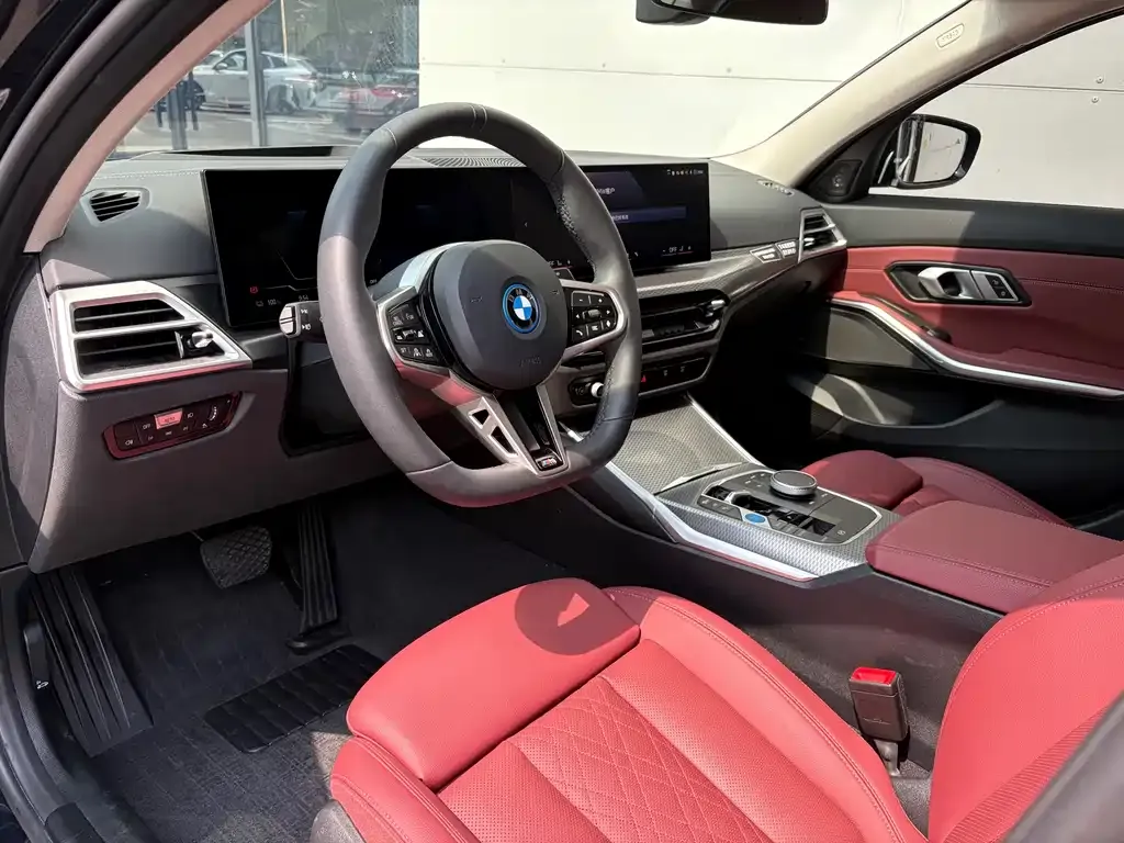 BMW i3 — фото 5