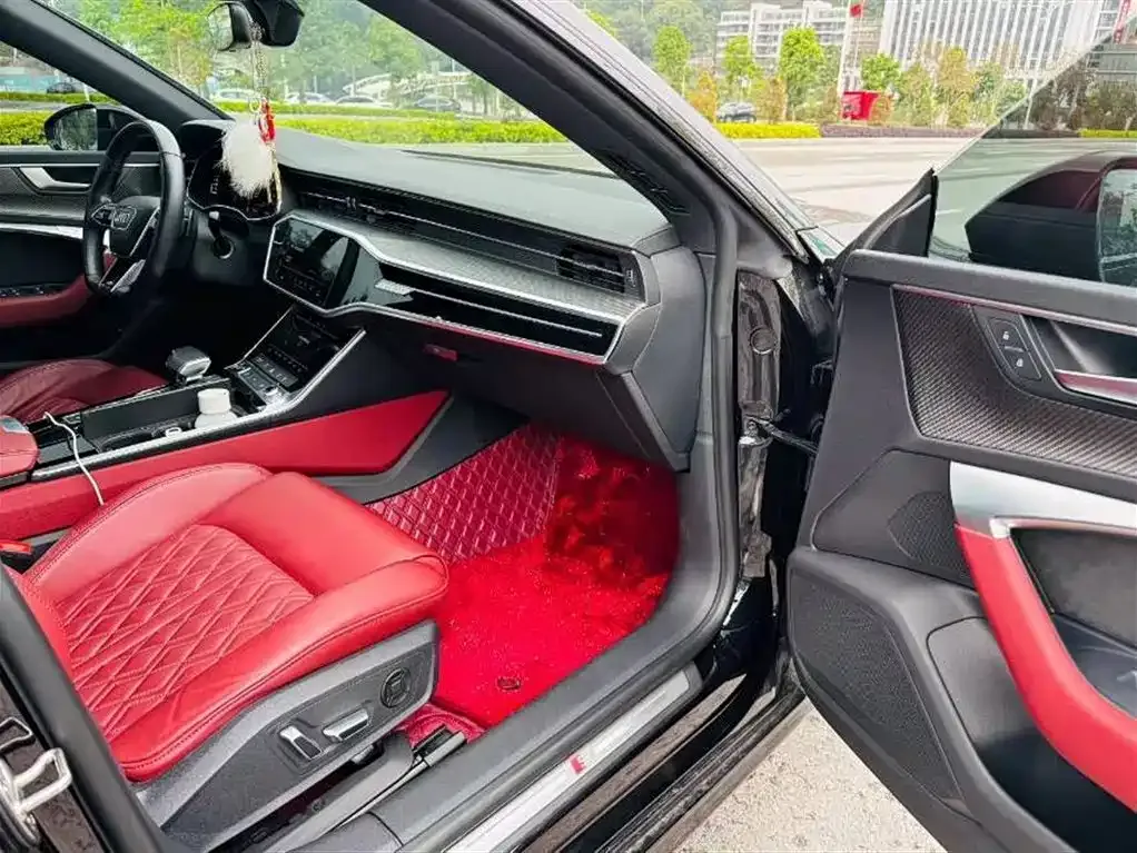 Audi A7L 2022 из CN, фото 6