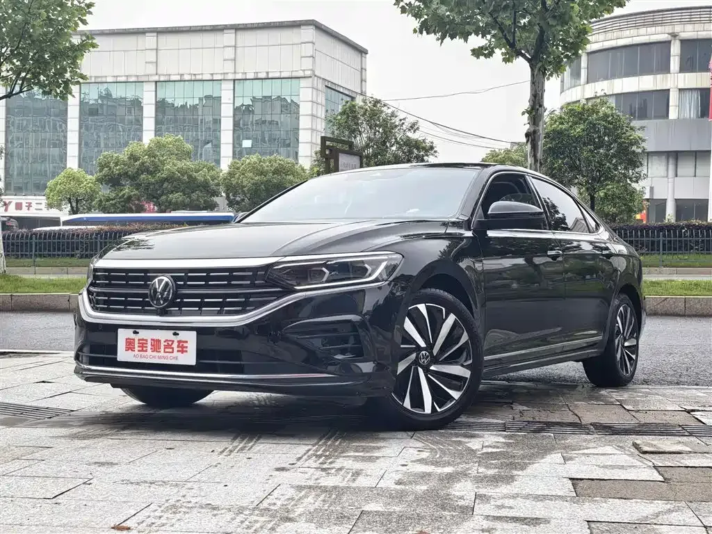 Volkswagen Passat 2023 из CN, фото 1