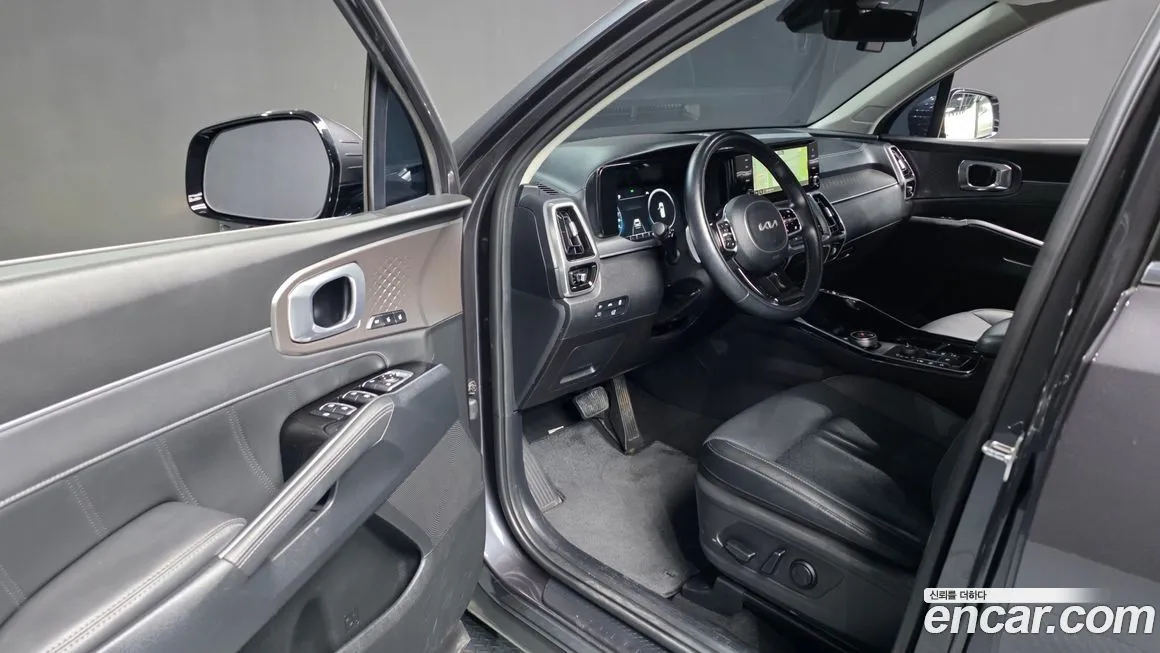Kia Sorento — фото 9