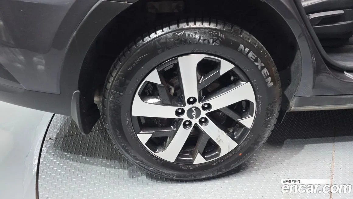 Kia Sorento — фото 7