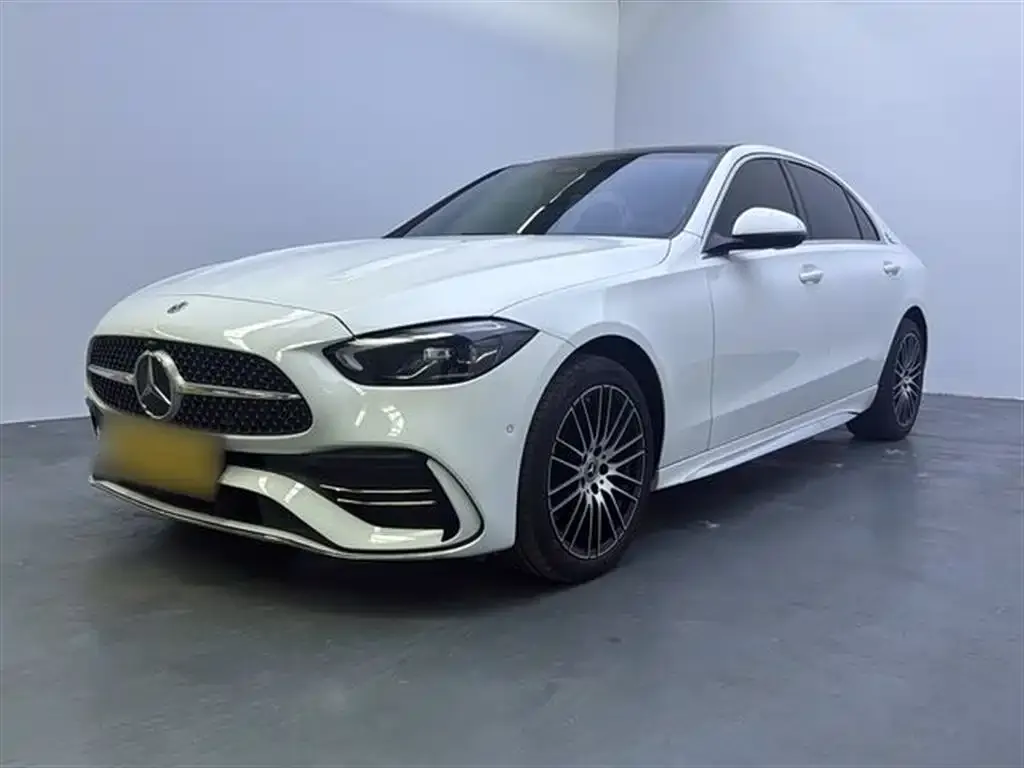 Mercedes-Benz C-Class — фото 1