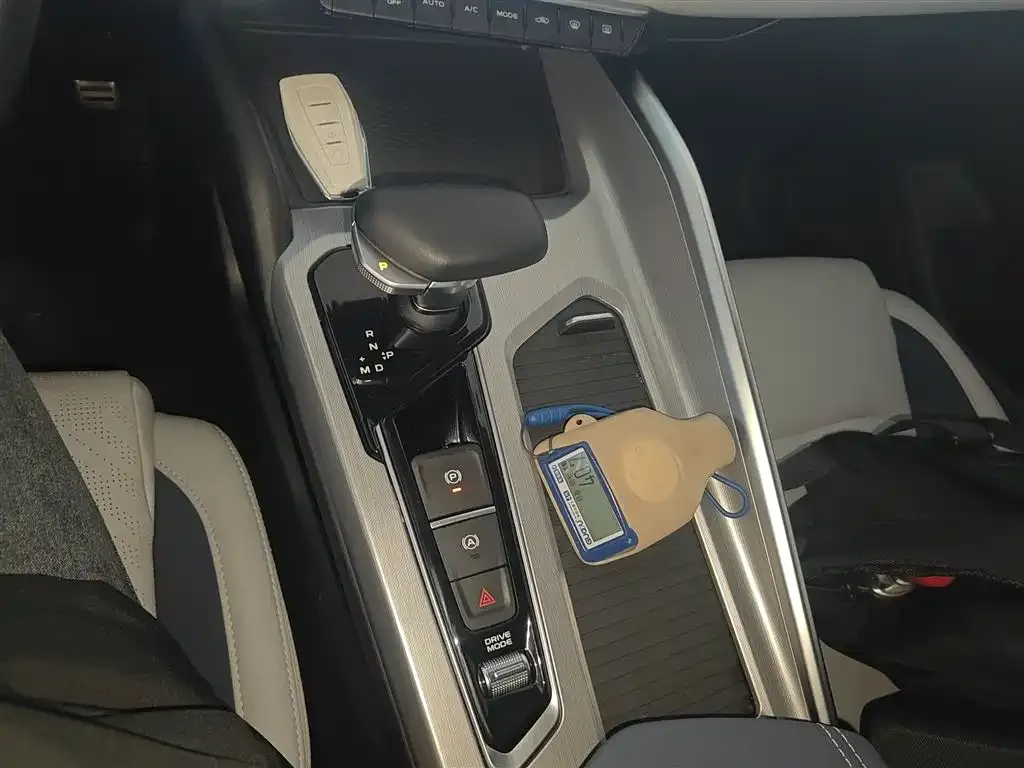 Geely Xingrui 2023 из CN, фото 4