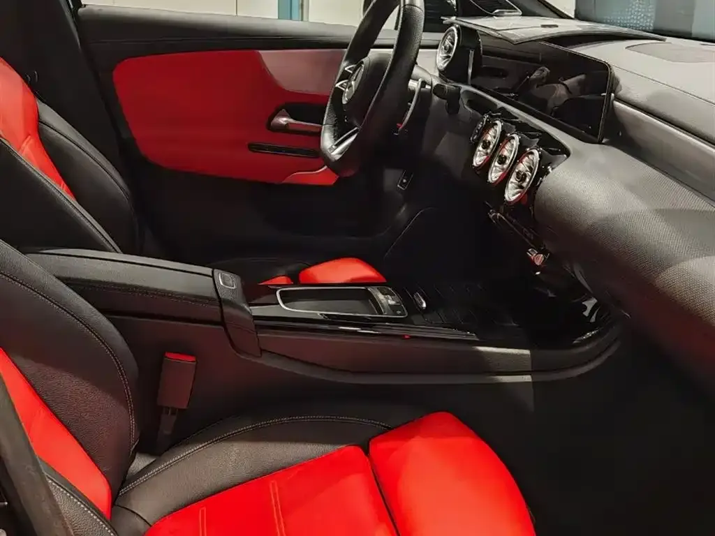 Mercedes-Benz A-Class AMG — фото 8
