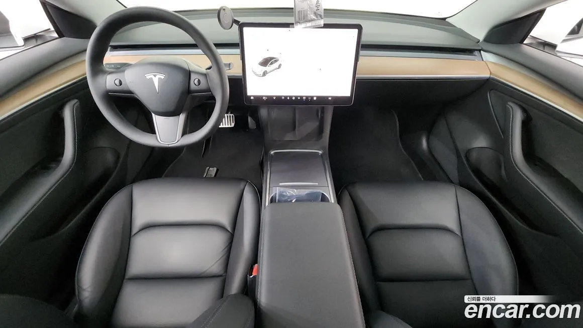 Tesla Model 3 — фото 5