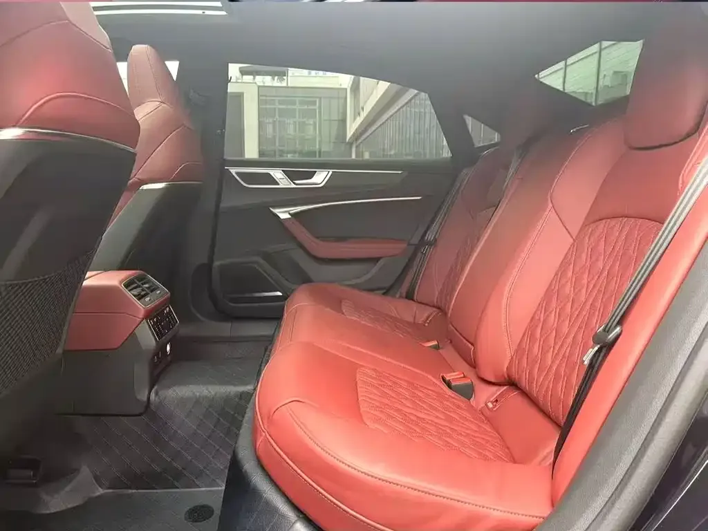Audi A7L 2023 из CN, фото 8