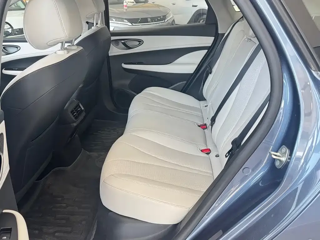 BYD Seal 05 DM-i 2025 из CN, фото 6