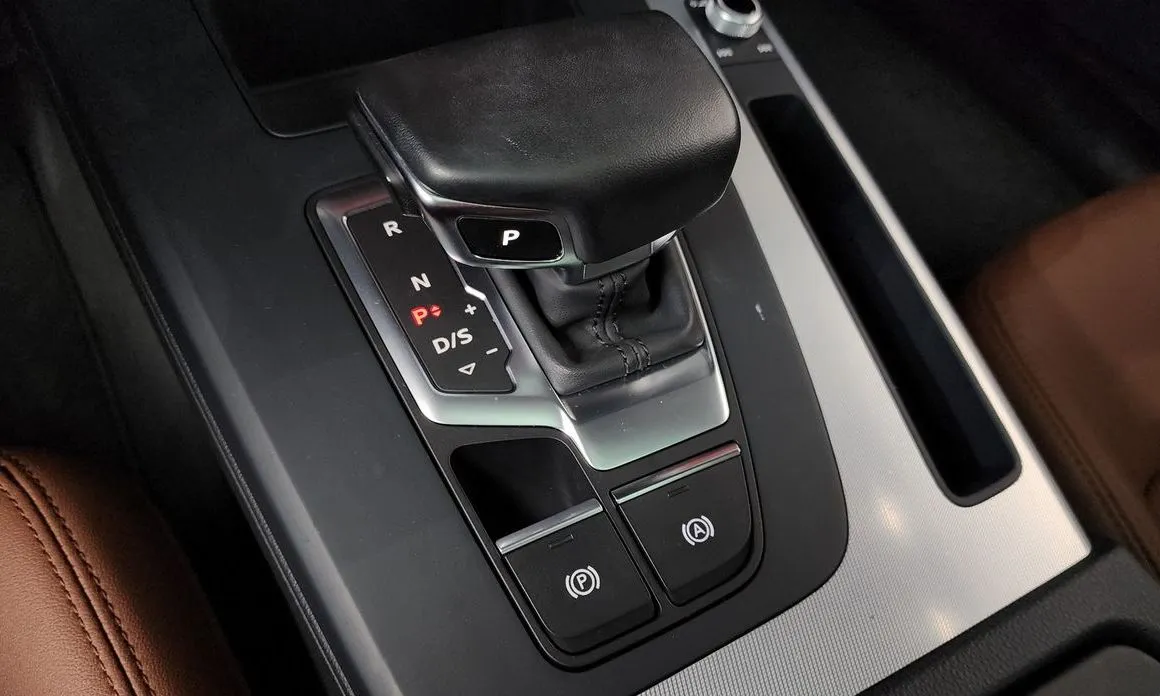 Audi Q5 2022 из KR, фото 2