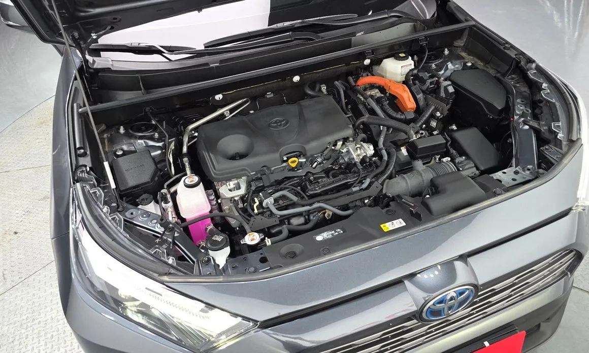 Toyota RAV4 2023 из KR, фото 9