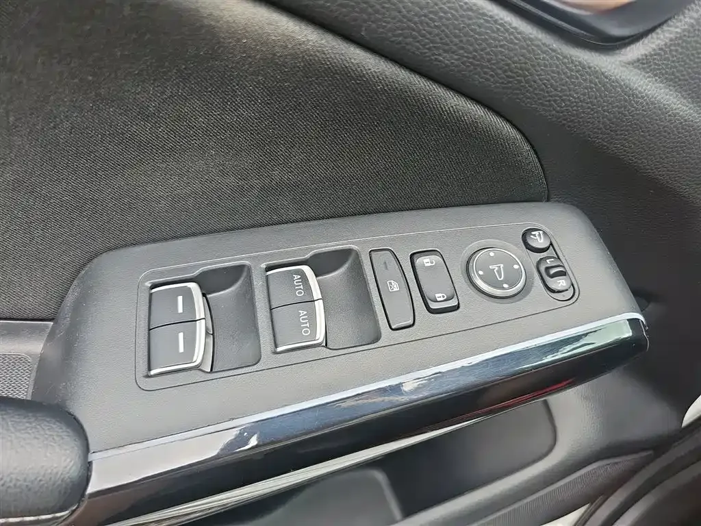 Honda Civic — фото 5