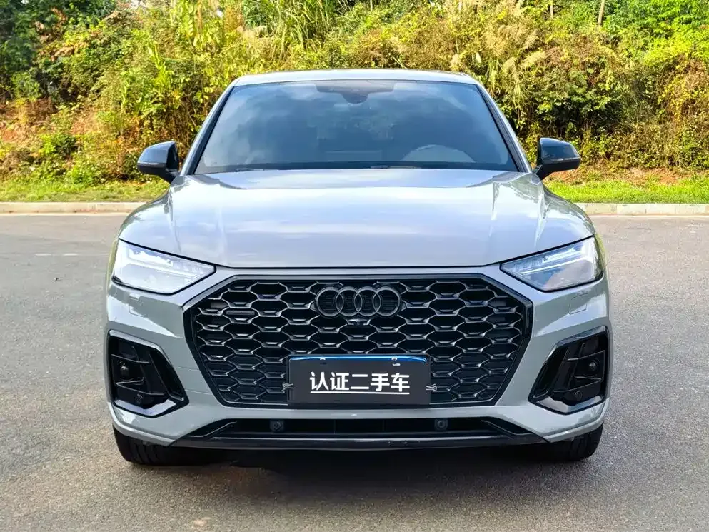 Audi Q5L Sportback — фото 5