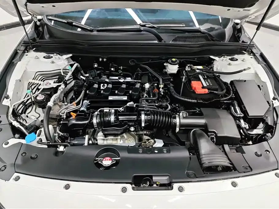 Honda Accord — фото 10