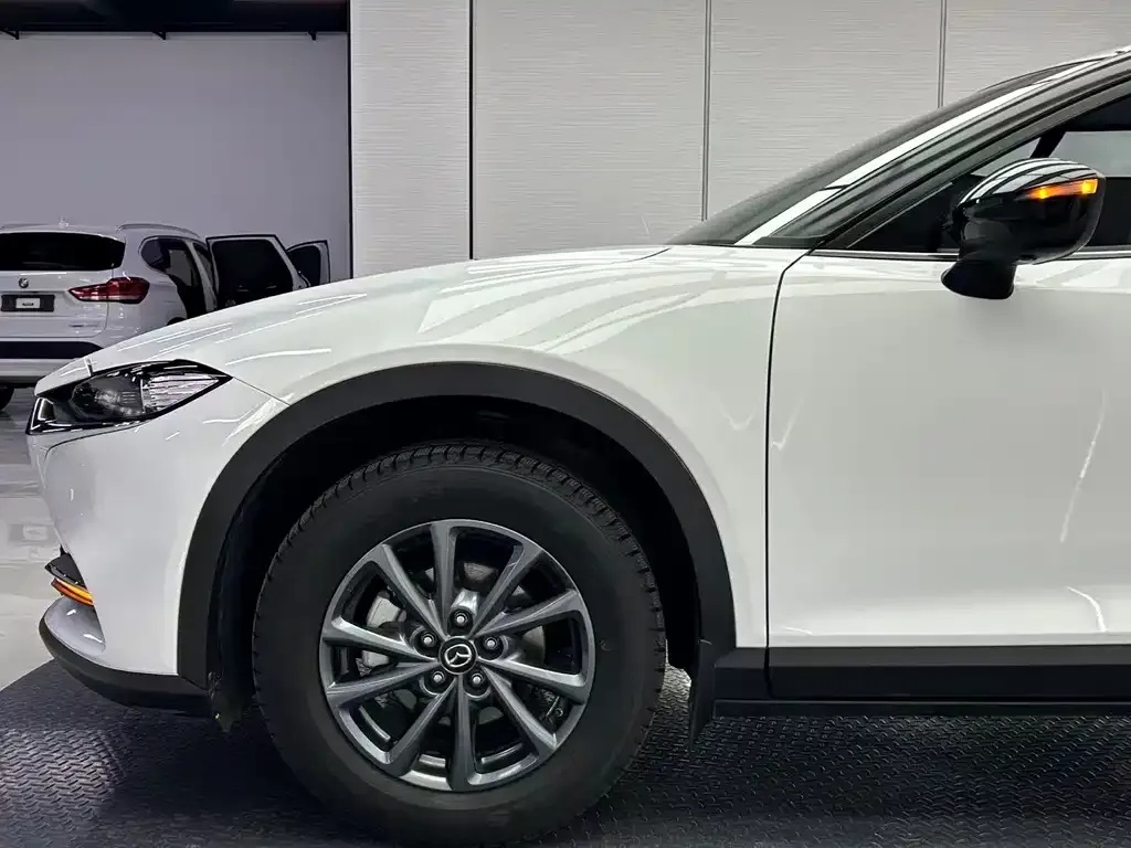 Mazda CX-4 — фото 9