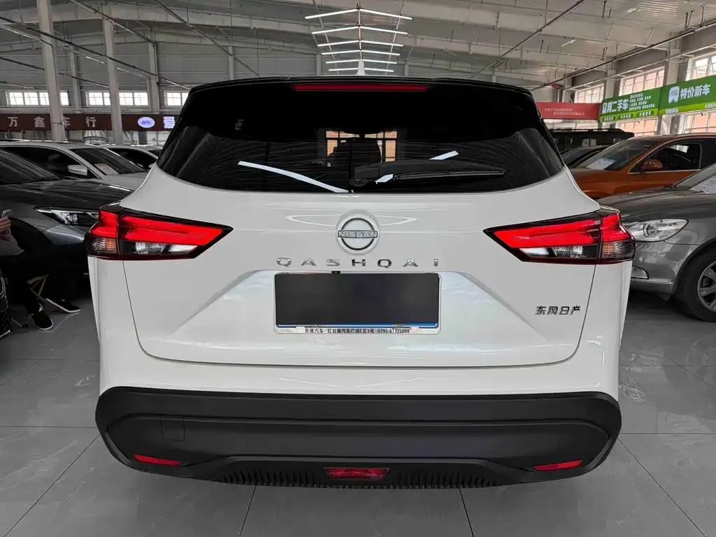 Nissan Qashqai — фото 2