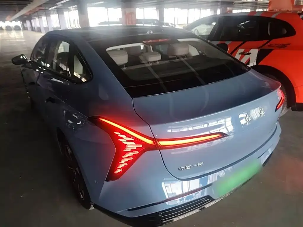 Hongqi Tiangong 05 2025 из CN, фото 3