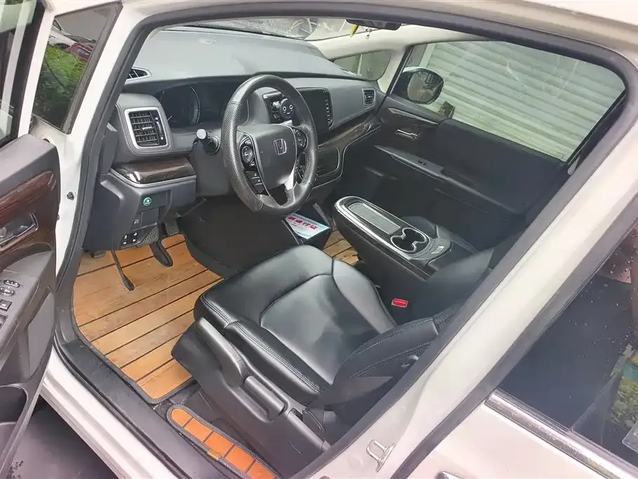 Honda Odyssey 2021 из CN, фото 9
