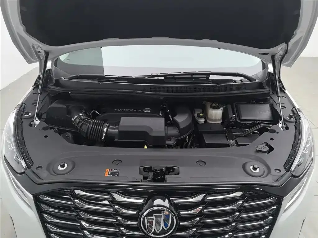 Buick GL8 2023 из CN, фото 6