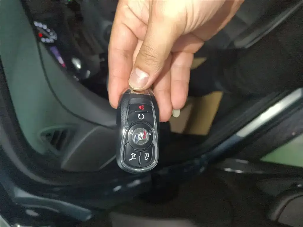 Buick Enclave 2023 из CN, фото 8