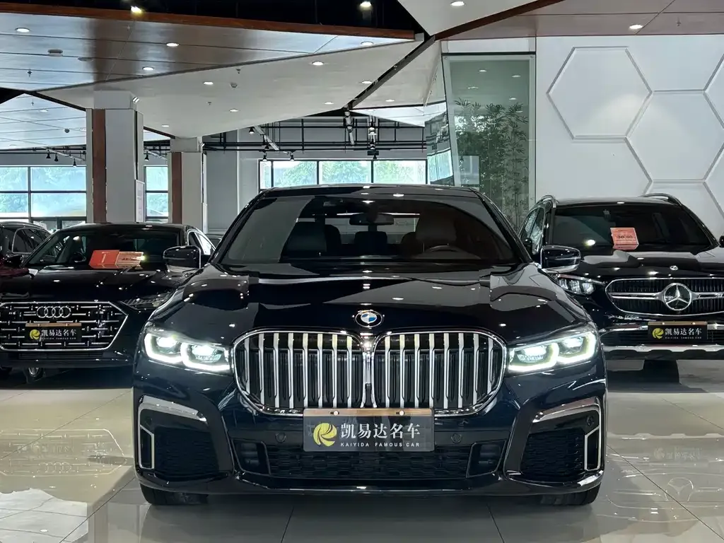BMW 7 Series 2022 из CN, фото 4