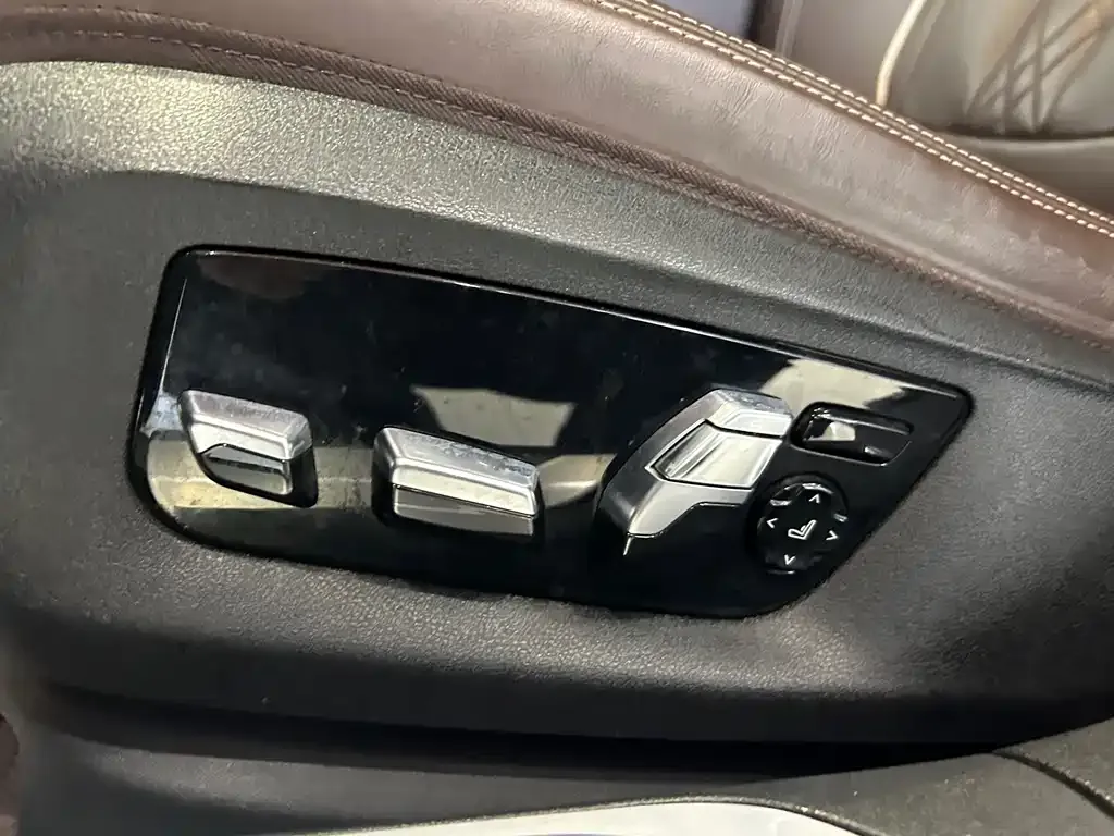 BMW 7 Series 2022 из CN, фото 5