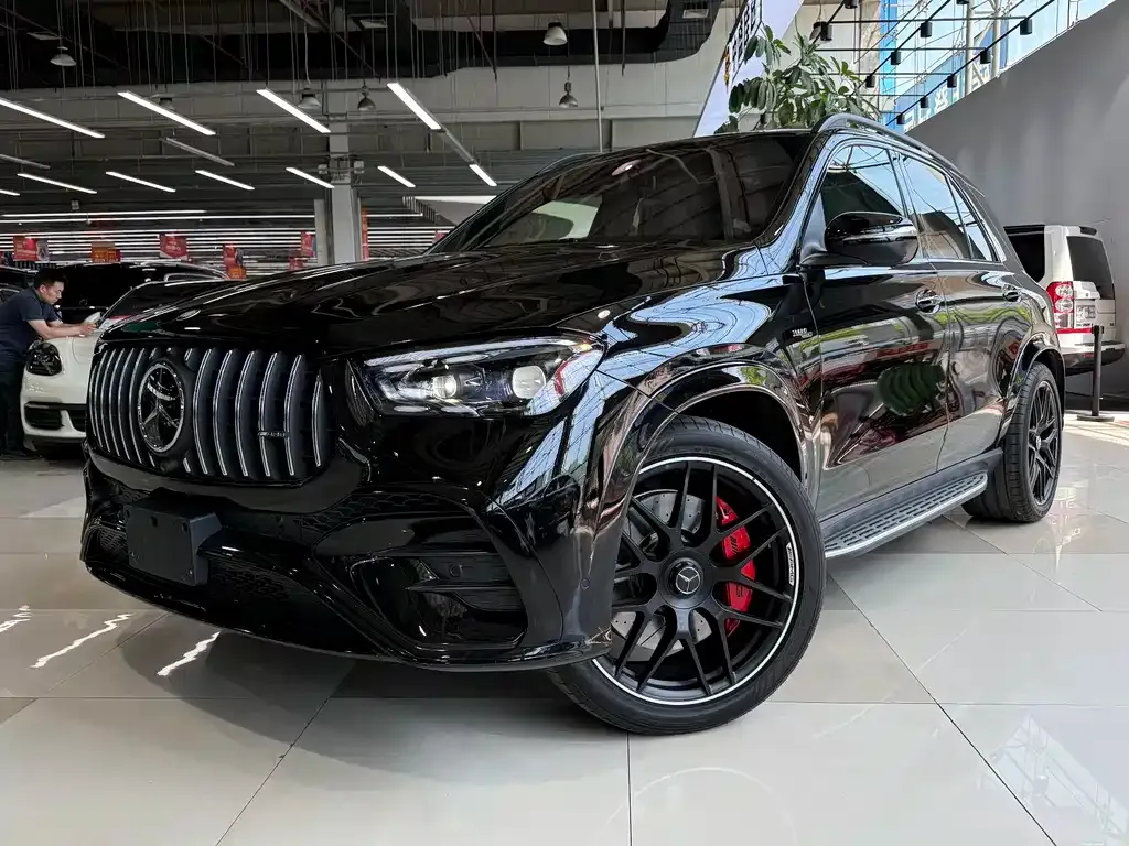 Mercedes-Benz GLE AMG 53 4MATIC+ 1