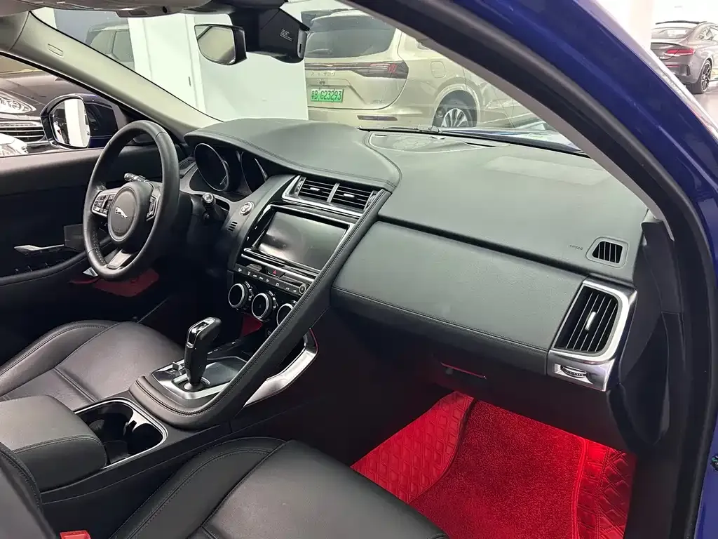 Jaguar E-PACE 2021 из CN, фото 8
