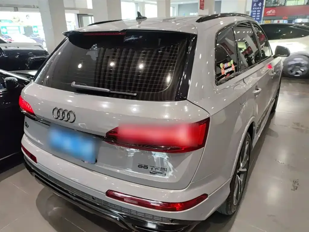 Audi Q7 — фото 6
