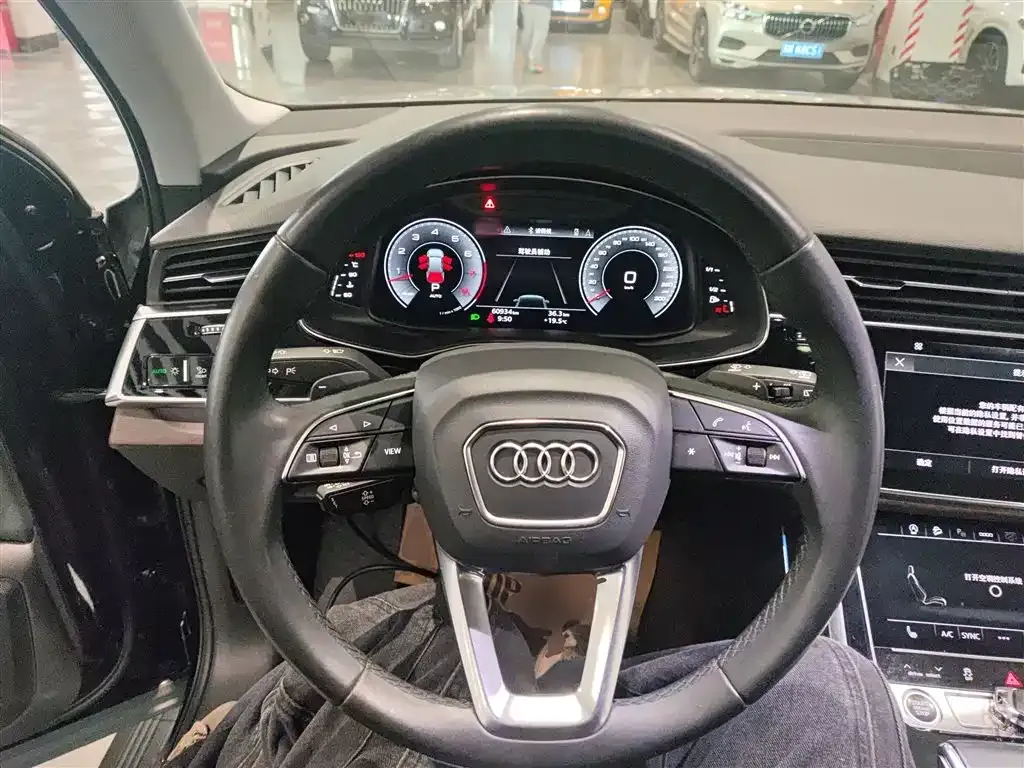 Audi Q7 — фото 3