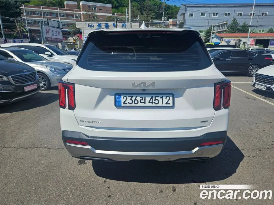 Kia Sorento — фото 10