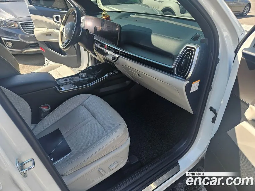 Kia Sorento — фото 7