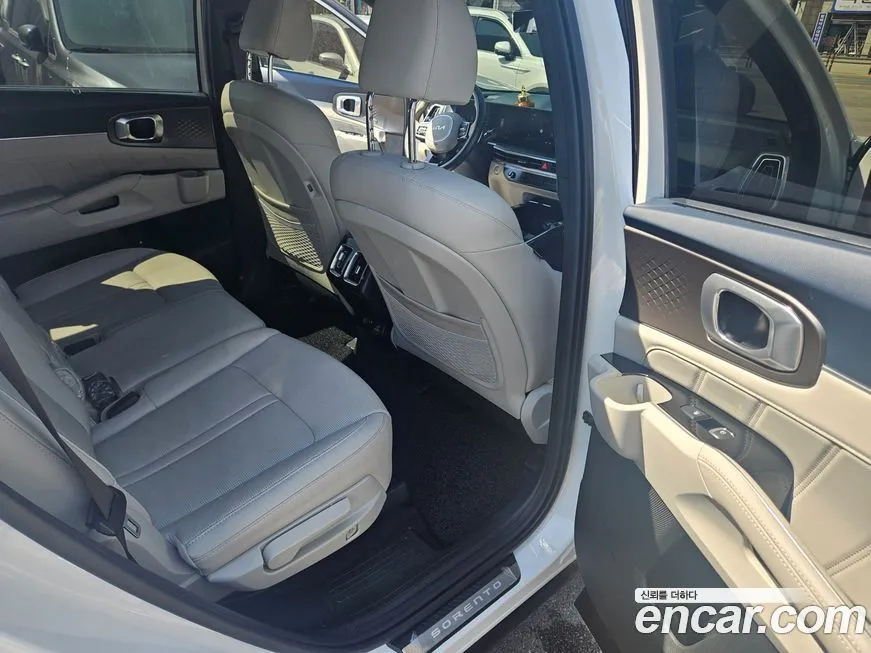 Kia Sorento — фото 4