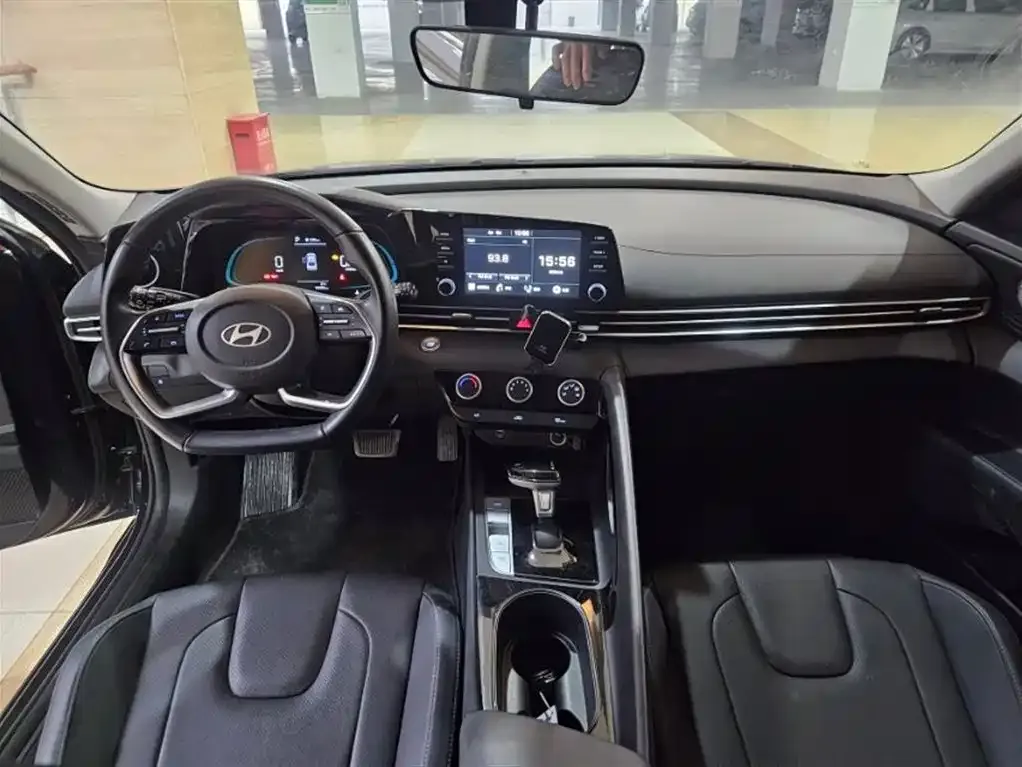 Hyundai Elantra 2023 из CN, фото 6